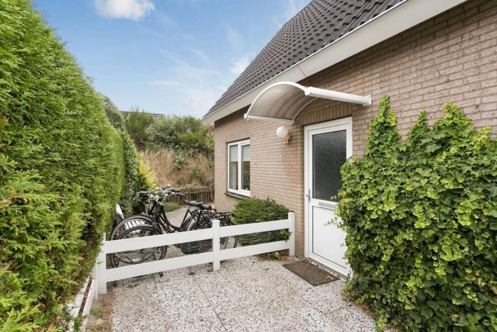 Huebsches Ferienhaus In Ouddorp - Fusslaeufig Zum Strand Und Zentrum Kültér fotó