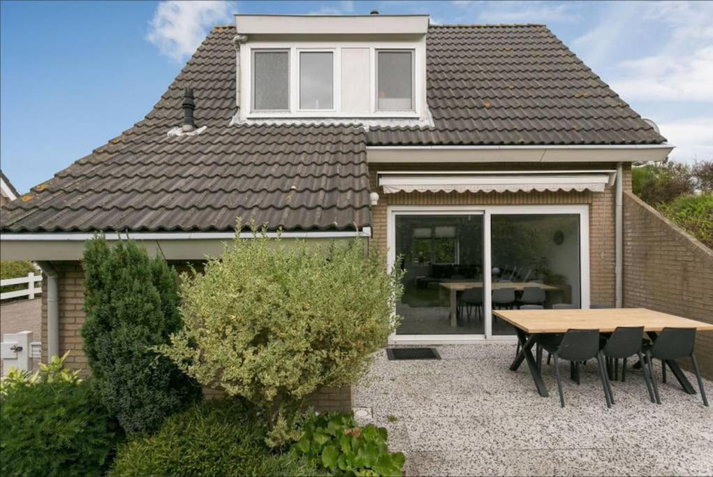 Huebsches Ferienhaus In Ouddorp - Fusslaeufig Zum Strand Und Zentrum Kültér fotó